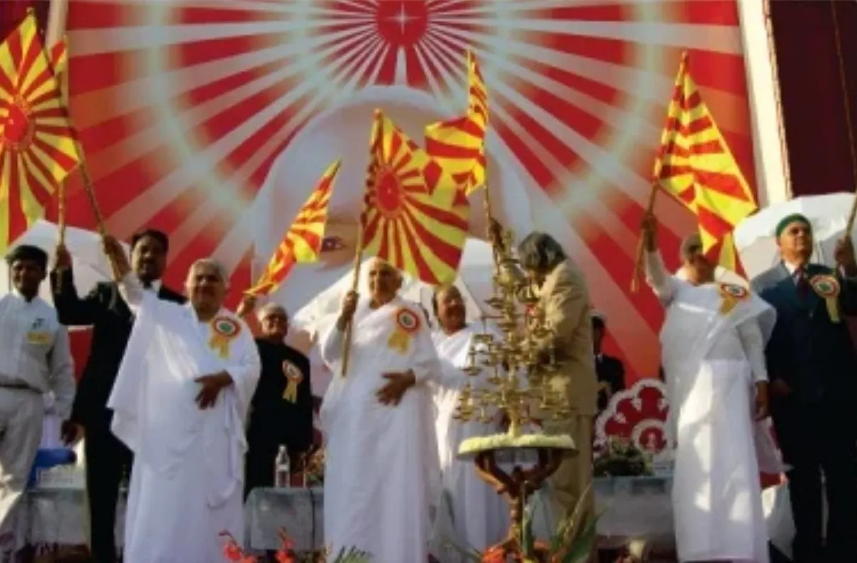 2006 Shanti Sarovar Retreat Centre opens in Hyderabad