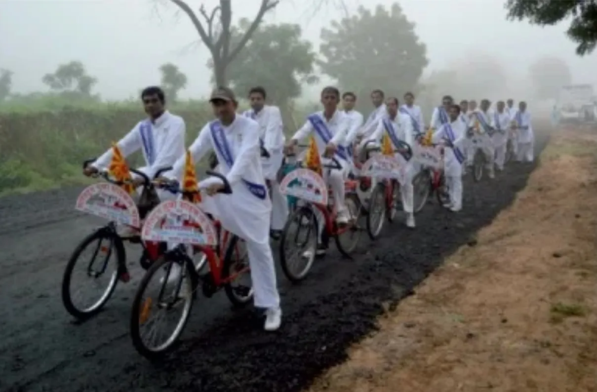 2013 A nationwide campaign “Shantidoot Youth Cycle Yatra” launched