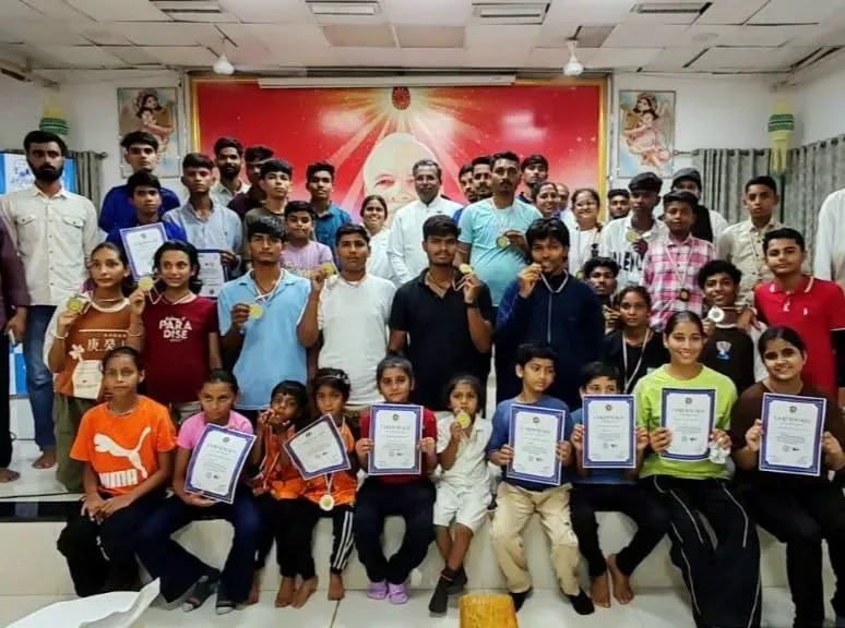सामुदायिक रेडियो मधुबन (107.8 एफएम) द्वारा जिला स्तरीय तीरंदाजी प्रतियोगिता का सफल आयोजन सामुदायिक रेडियो मधुबन (107.8 एफएम) द्वारा जिला स्तरीय तीरंदाजी प्रतियोगिता का सफल आयोजन