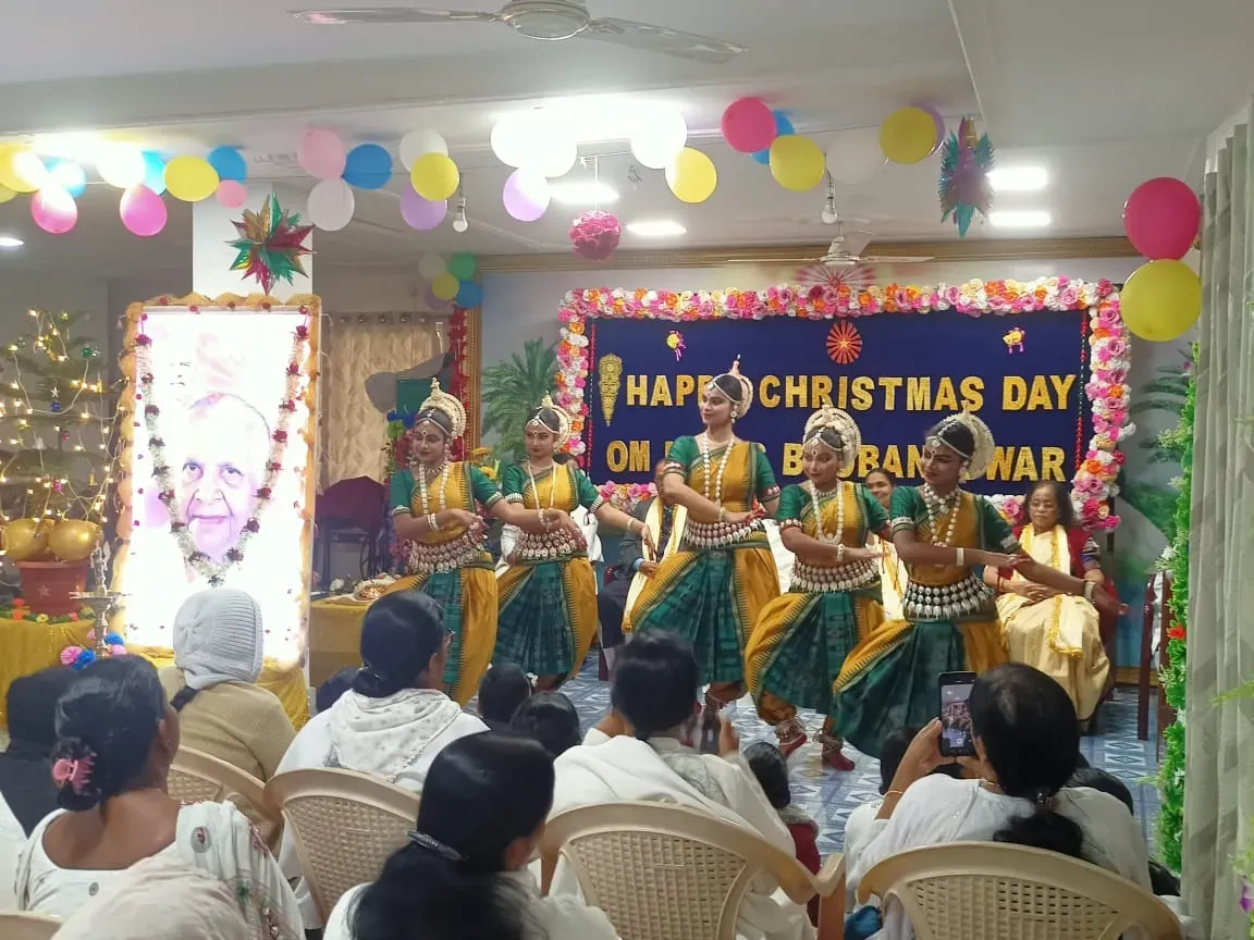भुवनेश्वर केंद्र द्वारा आध्यात्मिक उल्लास के साथ क्रिसमस डे–2025 का भव्य आयोजन