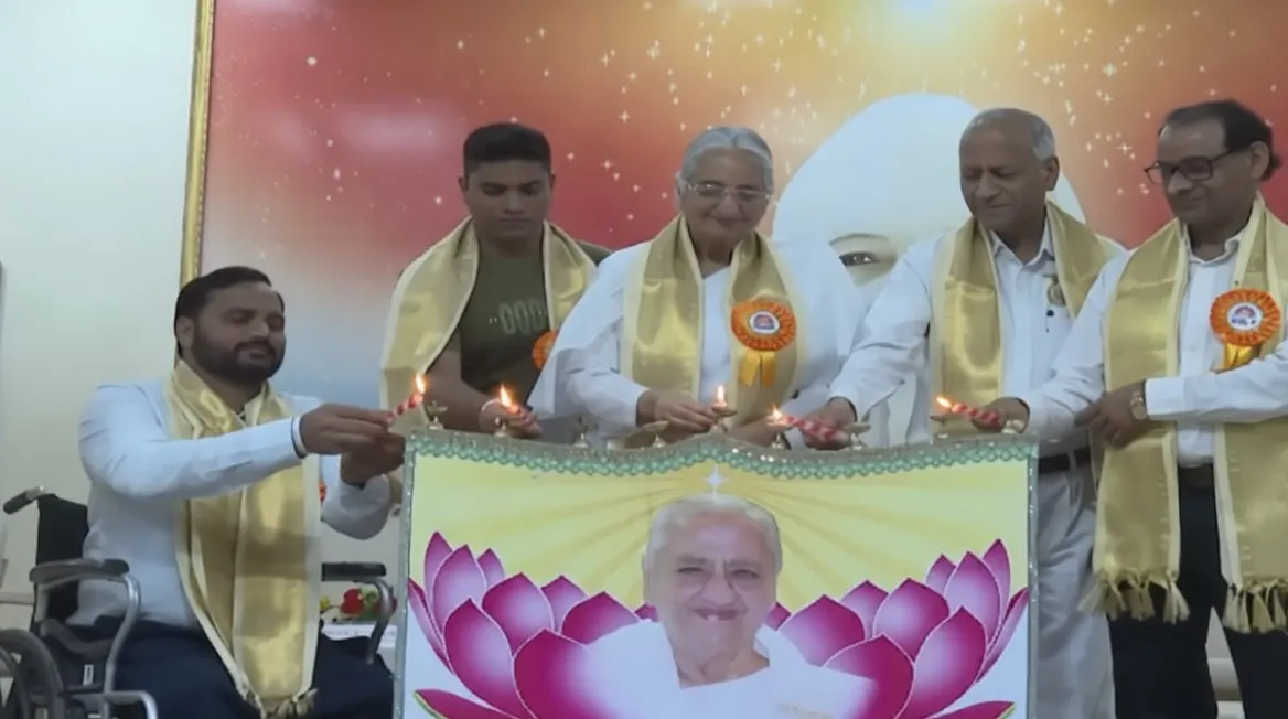 मनमोहिनी वन, आबू रोड में दिव्यांग जन राष्ट्रीय सम्मेलन का शुभारंभ – राजयोग से आंतरिक शक्तियों के जागरण का संदेश मनमोहिनी वन, आबू रोड में दिव्यांग जन राष्ट्रीय सम्मेलन का शुभारंभ – राजयोग से आंतरिक शक्तियों के जागरण का संदेश