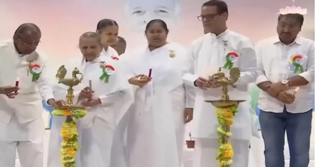 आबू राज में व्यवसाय एवं उद्योग प्रभाग की पाँच दिवसीय राष्ट्रीय कार्यशाला एवं मेडिटेशन रिट्रीट का सफल समापन आबू राज में व्यवसाय एवं उद्योग प्रभाग की पाँच दिवसीय राष्ट्रीय कार्यशाला एवं मेडिटेशन रिट्रीट का सफल समापन
