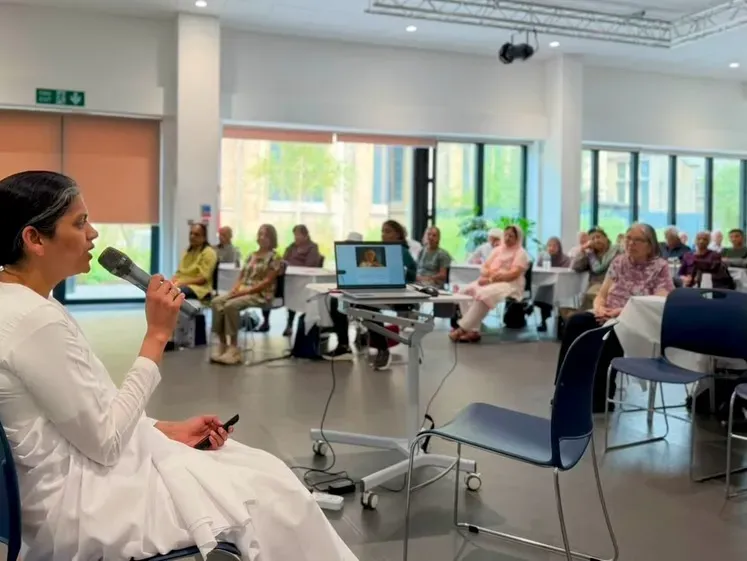 Brahma Kumaris Conducts Wellbeing Session on “Overcoming Overthinking” for Ekta Harrow Group Brahma Kumaris Conducts Wellbeing Session on “Overcoming Overthinking” for Ekta Harrow Group