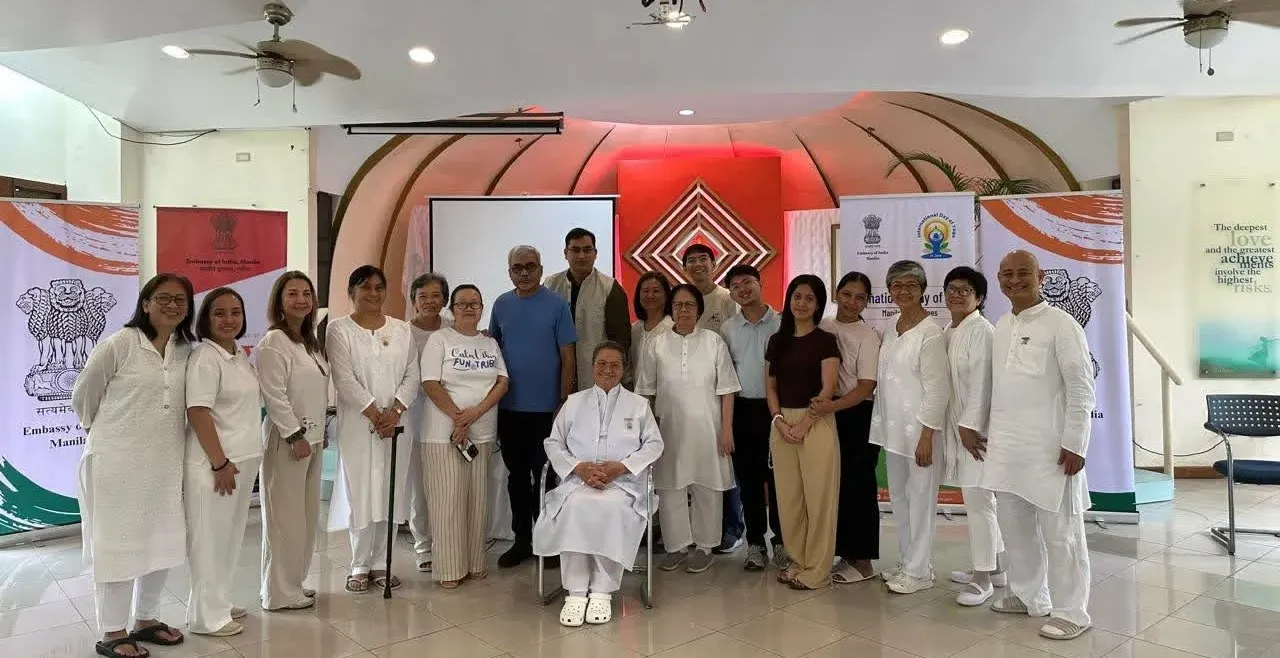 Indian Embassy Representatives Visit Brahma Kumaris Retreat Center During International Day of Yoga Programs