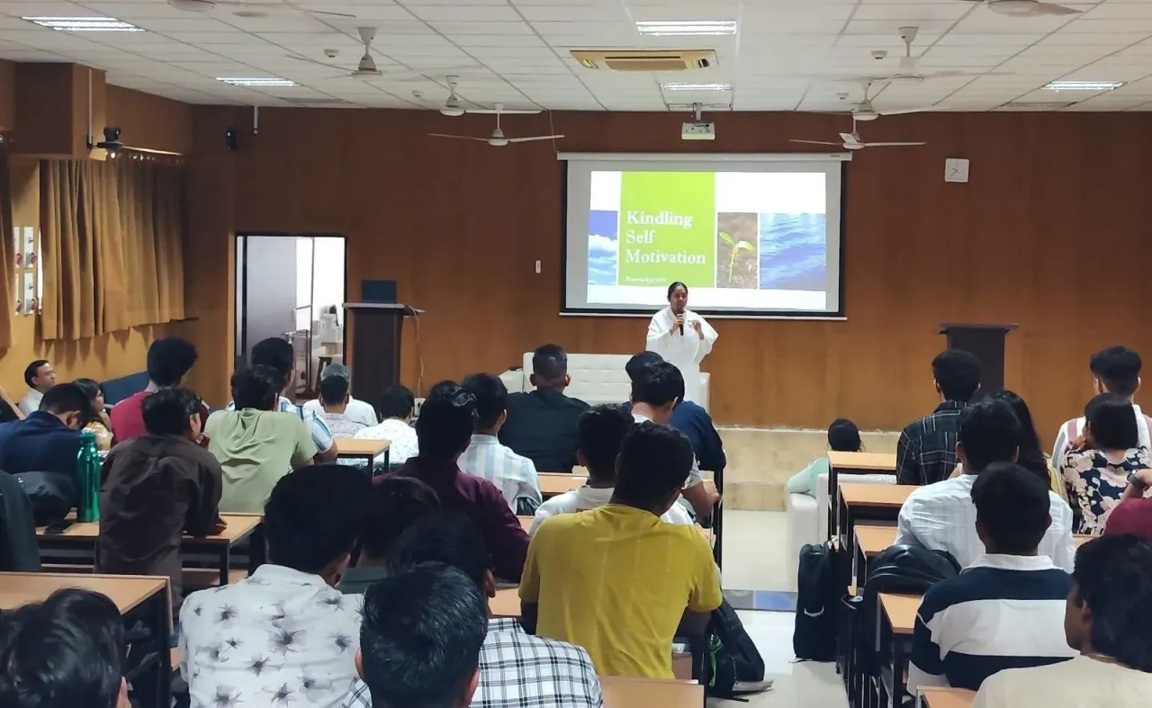 Inspiring Engineering Students at SVNIT, Surat to Build a Strong Foundation for Life