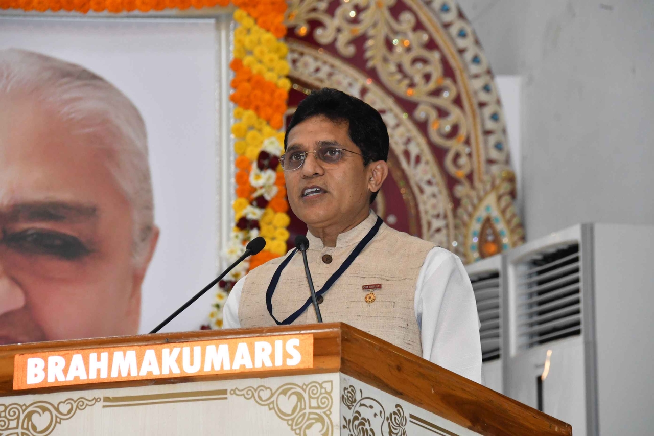 With Leaders · Defense · Vice Admiral Satish Namdeo Ghormade at Shantivan (11 March, 2022) (1) | BKDrive — Brahma Kumaris