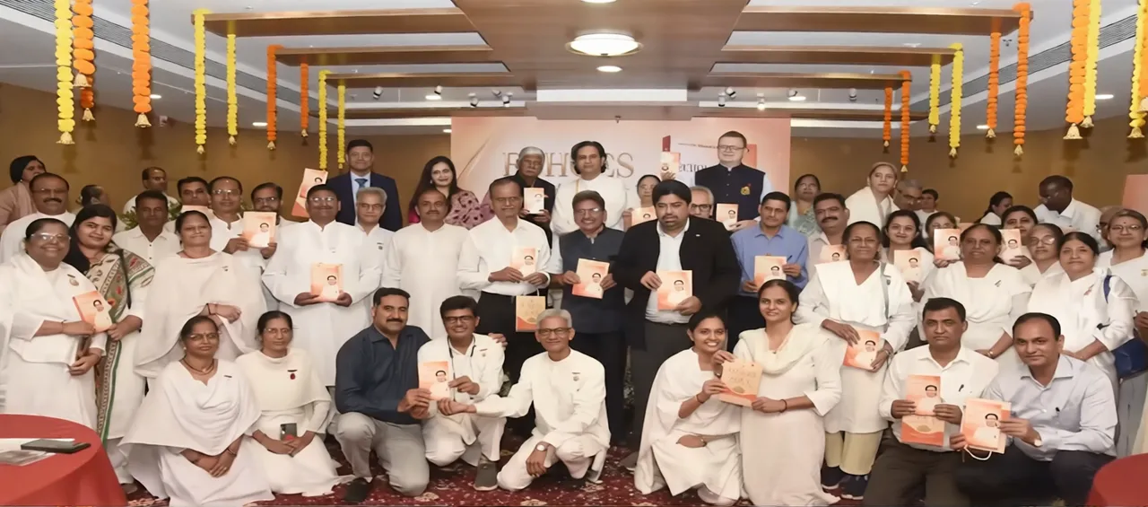Mumbai: World Trade Centre में श्रीकृष्ण आधारित कला प्रदर्शनी और ‘Echoes of the Soul’ पुस्तक का विमोचन