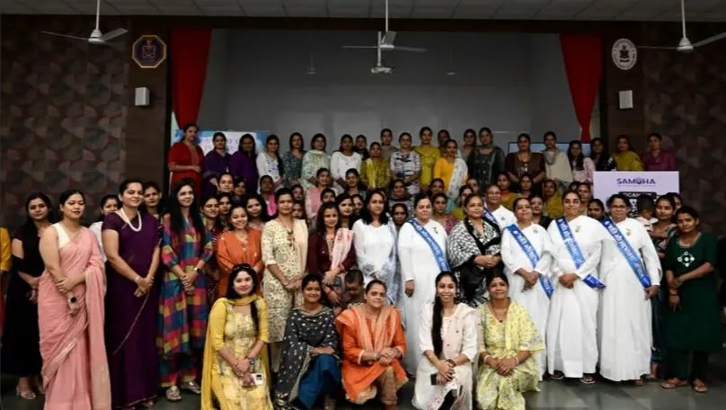 पोरबंदर में शांति एवं सद्भावना अभियान के अंतर्गत तनावमुक्त जीवन एवं राजयोग ध्यान पर प्रेरणादायी कार्यक्रम आयोजित पोरबंदर में शांति एवं सद्भावना अभियान के अंतर्गत तनावमुक्त जीवन एवं राजयोग ध्यान पर प्रेरणादायी कार्यक्रम आयोजित