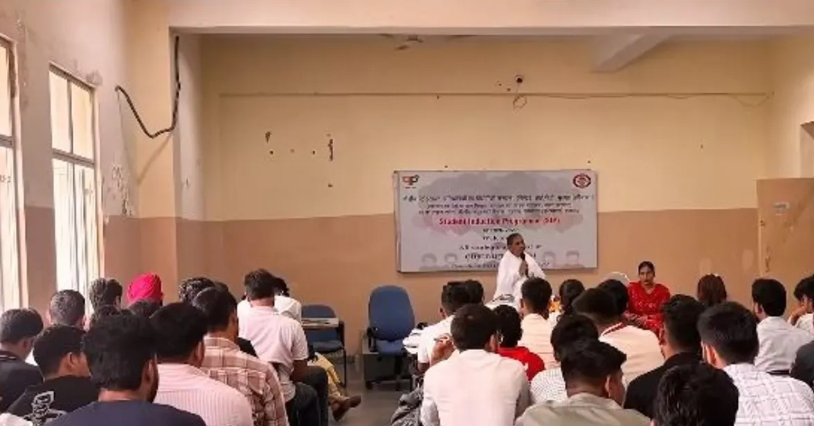 सोनीपत में नशा मुक्त भारत अभियान के अंतर्गत विद्यार्थियों को राजयोग एवं जीवन मूल्यों का संदेश सोनीपत में नशा मुक्त भारत अभियान के अंतर्गत विद्यार्थियों को राजयोग एवं जीवन मूल्यों का संदेश