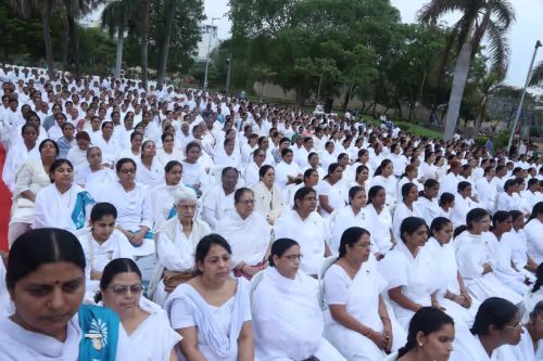 12 Shanti Sarovar Meditation & Retreats