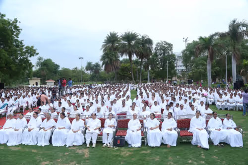 13 Shanti Sarovar Meditation & Retreats
