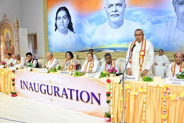 ब्रह्माकुमारीज़ मेडिकल विंग एवं ग्लोबल हॉस्पिटल द्वारा 11वें राष्ट्रीय नर्सिंग प्रोफेशनल सम्मेलन का शुभारंभ — gallery photo 10