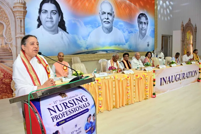 ब्रह्माकुमारीज़ मेडिकल विंग एवं ग्लोबल हॉस्पिटल द्वारा 11वें राष्ट्रीय नर्सिंग प्रोफेशनल सम्मेलन का शुभारंभ — gallery photo 6
