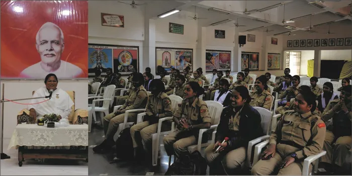 एन.सी.सी. विद्यार्थियों का शान्ति सरोवर, रायपुर में ‘राजयोग द्वारा माईंड पावर डेवलपमेंट’ पर प्रेरक भ्रमण