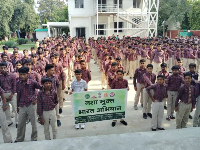 गवर्नमेंट बॉयज स्कूल मूनक में नशा मुक्त भारत अभियान के अंतर्गत जागरूकता कार्यक्रम
