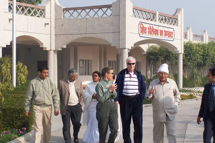 With Eminent Personalities With Eminent Personalities