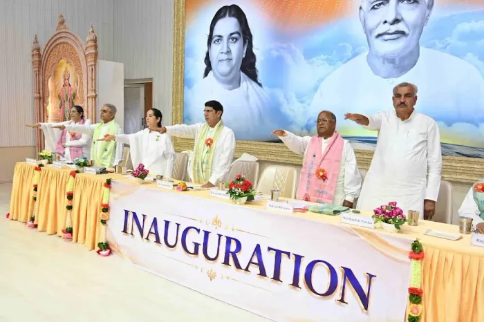 आबू रोड में ‘आध्यात्मिक जागृति से विश्व परिवर्तन’ विषय पर समाज सेवा प्रभाग के राष्ट्रीय सम्मेलन का शुभारंभ — photo ga… आबू रोड में ‘आध्यात्मिक जागृति से विश्व परिवर्तन’ विषय पर समाज सेवा प्रभाग के राष्ट्रीय सम्मेलन का शुभारंभ — photo gallery 4