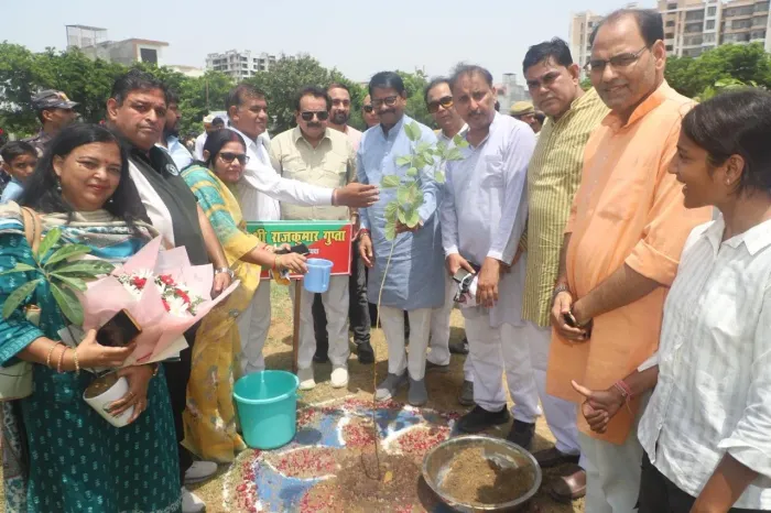 Agra: Brahma Kumaris Joins ‘Ek Ped Maa Ke Naam’ Tree Plantation Campaign — photo gallery 3 Agra: Brahma Kumaris Joins ‘Ek Ped Maa Ke Naam’ Tree Plantation Campaign — photo gallery 3