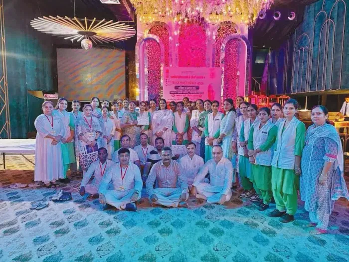 विश्व बंधुत्व दिवस पर अंबाला सिटी में 100 रक्तवीरों ने किया रक्तदान