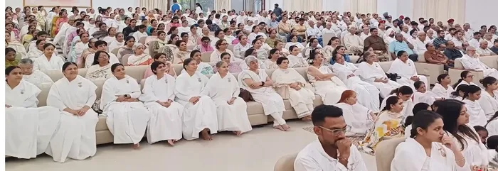 अमृतसर-जालंधर में ब्रह्माकुमारीज़ के आध्यात्मिक कार्यक्रम: प्रेम, सम्मान और गीता के सार से सुखमय जीवन की ओर बढ़ने का संदेश — gallery photo 1