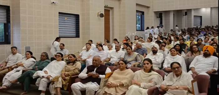 अमृतसर-जालंधर में ब्रह्माकुमारीज़ के आध्यात्मिक कार्यक्रम: प्रेम, सम्मान और गीता के सार से सुखमय जीवन की ओर बढ़ने का संदेश — gallery photo 4