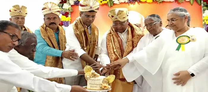 बालानगर में नवनिर्मित ‘विश्व शांति भवन’ का भव्य लोकार्पण, 33 वर्षों की ईश्वरीय सेवा की स्वर्ण यात्रा का साक्षी — phot… बालानगर में नवनिर्मित ‘विश्व शांति भवन’ का भव्य लोकार्पण, 33 वर्षों की ईश्वरीय सेवा की स्वर्ण यात्रा का साक्षी — photo gallery 4