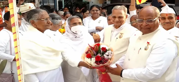 बालानगर में नवनिर्मित ‘विश्व शांति भवन’ का भव्य लोकार्पण, 33 वर्षों की ईश्वरीय सेवा की स्वर्ण यात्रा का साक्षी — phot… बालानगर में नवनिर्मित ‘विश्व शांति भवन’ का भव्य लोकार्पण, 33 वर्षों की ईश्वरीय सेवा की स्वर्ण यात्रा का साक्षी — photo gallery 2