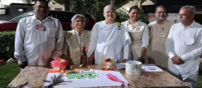 जक्कूर रिट्रीट सेंटर में तीन दिवसीय ‘एंपावरिंग द सेल्फ’ शिविर सम्पन्न, आत्म जागृति एवं आत्म सशक्तिकरण का मिला संदेश —… जक्कूर रिट्रीट सेंटर में तीन दिवसीय ‘एंपावरिंग द सेल्फ’ शिविर सम्पन्न, आत्म जागृति एवं आत्म सशक्तिकरण का मिला संदेश — photo gallery 6