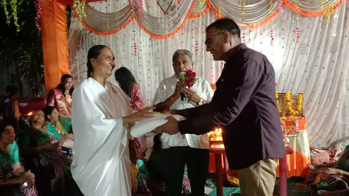 उमरेठ–डाकोर क्षेत्र में 'Billion Minutes of Peace' श्रृंखला के कार्यक्रम विभिन्न स्थलों पर सफलतापूर्वक सम्पन्न — phot… उमरेठ–डाकोर क्षेत्र में 'Billion Minutes of Peace' श्रृंखला के कार्यक्रम विभिन्न स्थलों पर सफलतापूर्वक सम्पन्न — photo gallery 3