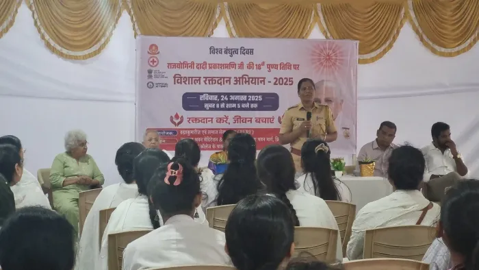 दादी प्रकाशमणि जी की 18वीं पुण्यतिथि पर जगदम्बा भवन, पुणे में आयोजित रक्तदान महाअभियान