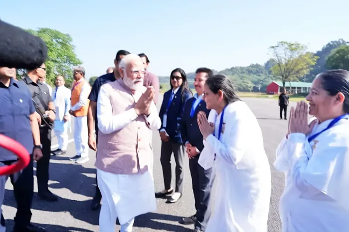 उत्तराखण्ड सरकार द्वारा प्रधानमंत्री श्री नरेंद्र मोदी जी की अगवानी हेतु ब्रह्माकुमारीज प्रतिनिधि मण्डल को विशेष निमंत्रण — gallery photo 2