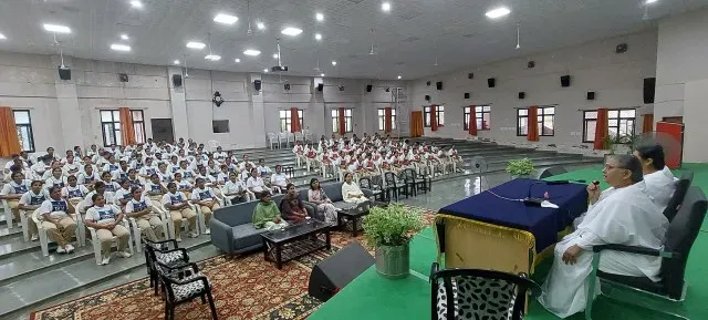 नीमच में आध्यात्मिक शक्ति से चुनौतियों का सामना सीआरपीएफ महिला प्रशिक्षुओं हेतु तनाव मुक्ति कार्यशाला सम्पन्न