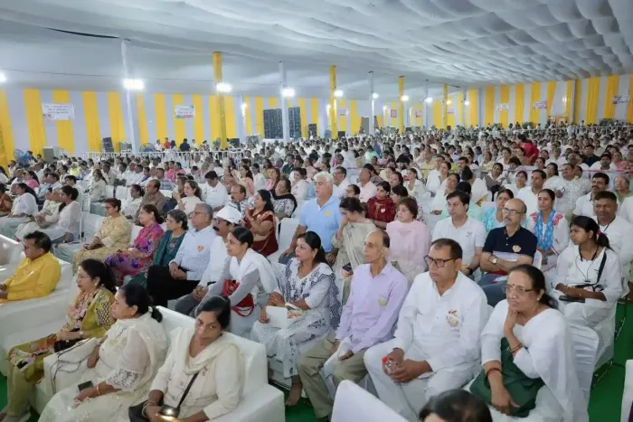 दिल्ली, डेरावाल नगर में ईश्वरीय संगम – दिल्ली की सीएम रेखा गुप्ता ने ब्रह्माकुमारीज मंच से दिया आत्मसंतुलन का मंत्र — gallery photo 3