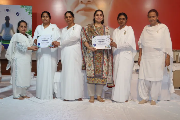 हिसार में ब्रह्माकुमारीज़ का दो दिवसीय “डिजिटल वेलनेस – ट्रेन द ट्रेनर्स” प्रशिक्षण सम्पन्न, 280 शिक्षकों ने लिया लाभ… हिसार में ब्रह्माकुमारीज़ का दो दिवसीय “डिजिटल वेलनेस – ट्रेन द ट्रेनर्स” प्रशिक्षण सम्पन्न, 280 शिक्षकों ने लिया लाभ — photo gallery 7