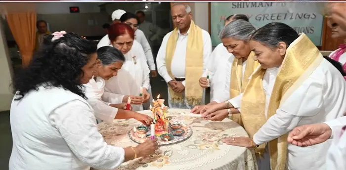 आबू रोड में मनमोहिनी वन और शिवमणि होम में दीपावली का दिव्य उत्सव – दीपों की रोशनी के साथ प्रेम, स्नेह और खुशियों का स… आबू रोड में मनमोहिनी वन और शिवमणि होम में दीपावली का दिव्य उत्सव – दीपों की रोशनी के साथ प्रेम, स्नेह और खुशियों का संदेश — photo gallery 4