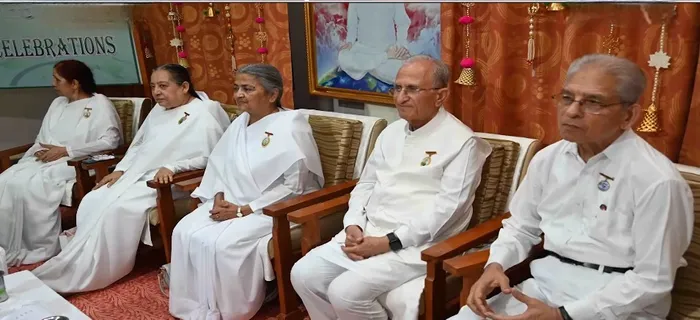 आबू रोड में मनमोहिनी वन और शिवमणि होम में दीपावली का दिव्य उत्सव – दीपों की रोशनी के साथ प्रेम, स्नेह और खुशियों का स… आबू रोड में मनमोहिनी वन और शिवमणि होम में दीपावली का दिव्य उत्सव – दीपों की रोशनी के साथ प्रेम, स्नेह और खुशियों का संदेश — photo gallery 5