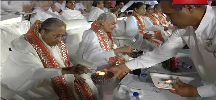 आबू रोड में मनमोहिनी वन और शिवमणि होम में दीपावली का दिव्य उत्सव – दीपों की रोशनी के साथ प्रेम, स्नेह और खुशियों का स… आबू रोड में मनमोहिनी वन और शिवमणि होम में दीपावली का दिव्य उत्सव – दीपों की रोशनी के साथ प्रेम, स्नेह और खुशियों का संदेश — article photo 7
