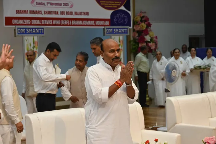 शांतिवन, आबू रोड में “संगम – गौरवपूर्ण वृद्धावस्था और सम्मानित जीवन” राष्ट्रीय अभियान का राजस्थान स्तरीय शुभारंभ — gallery photo 10