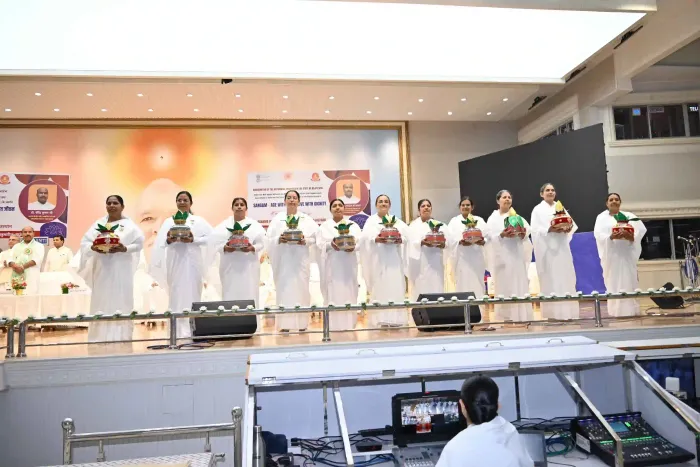 शांतिवन, आबू रोड में “संगम – गौरवपूर्ण वृद्धावस्था और सम्मानित जीवन” राष्ट्रीय अभियान का राजस्थान स्तरीय शुभारंभ — gallery photo 5
