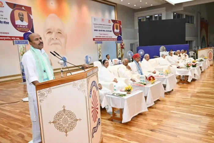 शांतिवन, आबू रोड में “संगम – गौरवपूर्ण वृद्धावस्था और सम्मानित जीवन” राष्ट्रीय अभियान का राजस्थान स्तरीय शुभारंभ — gallery photo 3