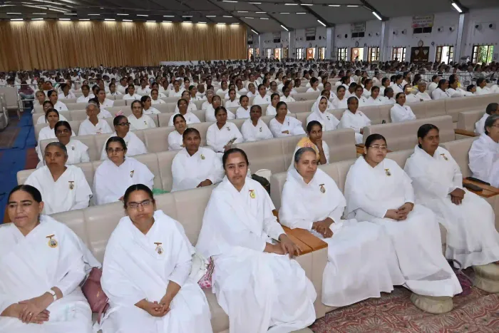 शांतिवन, आबू रोड में “संगम – गौरवपूर्ण वृद्धावस्था और सम्मानित जीवन” राष्ट्रीय अभियान का राजस्थान स्तरीय शुभारंभ — gallery photo 9