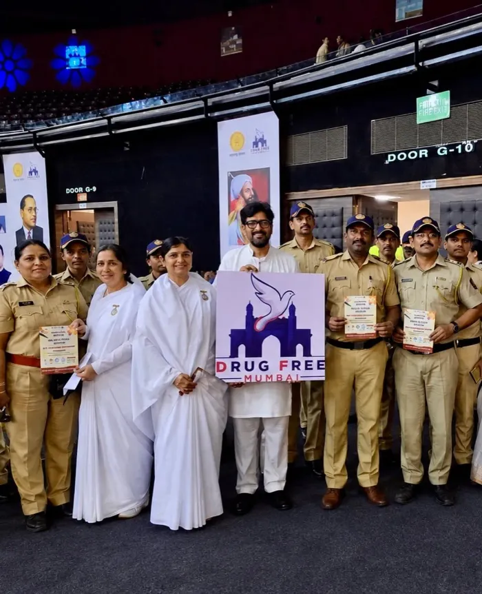 Brahma Kumaris Participates in Drug-Free Mumbai Pledge Programme — photo gallery 2 Brahma Kumaris Participates in Drug-Free Mumbai Pledge Programme — photo gallery 2
