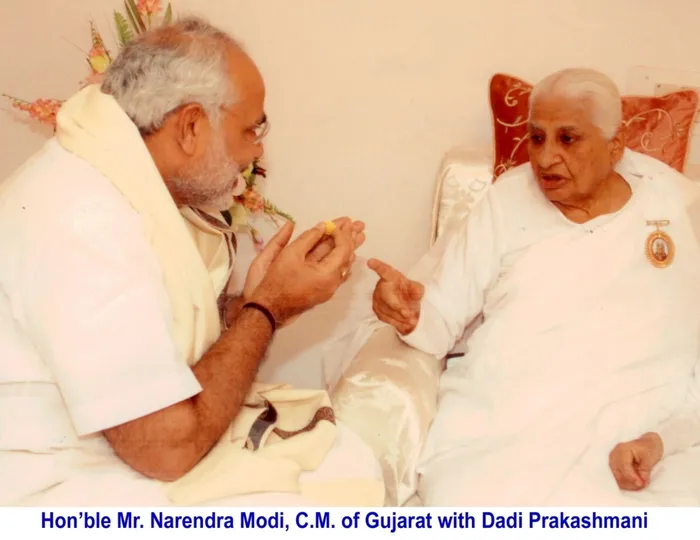 Dadi Prakashmani ji with Eminent Personalities