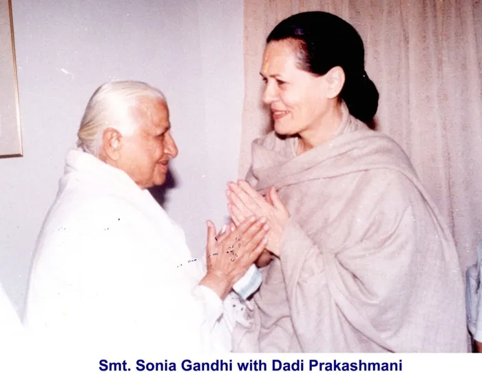 Dadi Prakashmani ji with Eminent Personalities
