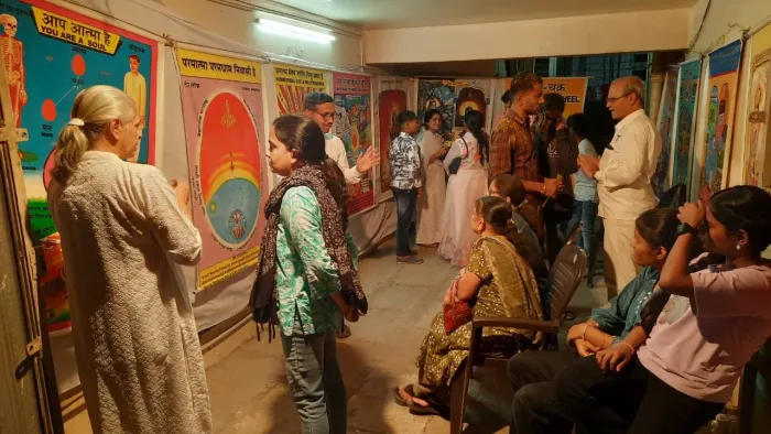 पुणे में गणेशोत्सव में आध्यात्मिक ज्ञान का संगम — प्रदर्शनी का आयोजन