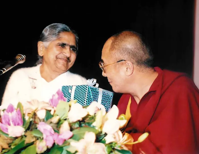 पूरी दुनिया में परमात्म संदेश पहुंचाना