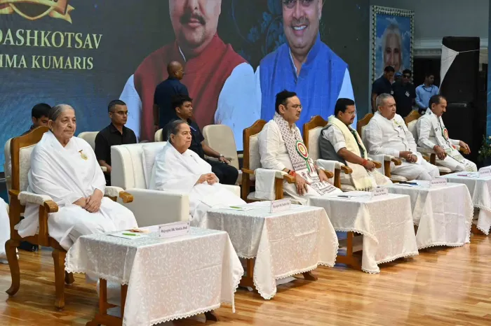 ब्रह्माकुमारीज़ के 90वें स्थापना वर्ष पर ग्लोबल समिट 2026 एवं नवदशोत्सव का भव्य आयोजन – आध्यात्मिक जागृति से विश्व नव-निर्माण का वैश्विक संकल्प — gallery photo 24