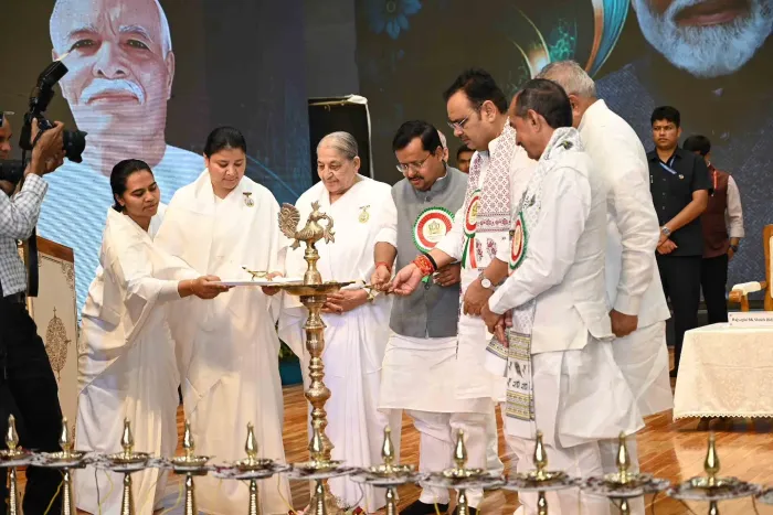 ब्रह्माकुमारीज़ के 90वें स्थापना वर्ष पर ग्लोबल समिट 2026 एवं नवदशोत्सव का भव्य आयोजन – आध्यात्मिक जागृति से विश्व नव-निर्माण का वैश्विक संकल्प — gallery photo 23