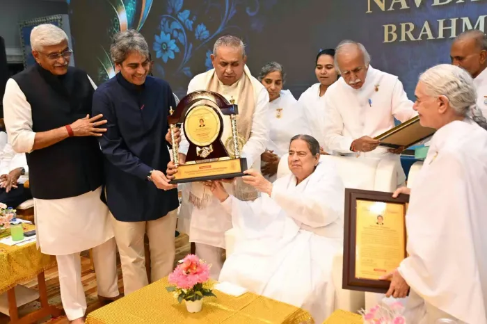 ग्लोबल समिट 2026 एवं नवदशोत्सव का भव्य शुभारंभ – आध्यात्मिक जागृति द्वारा विश्व नव-निर्माण का संकल्प — gallery photo 10