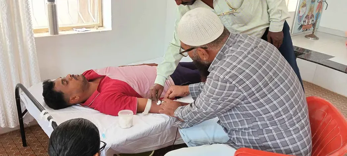  कलबुर्गी, कर्नाटक में रक्तदान शिविर दादी प्रकाशमणी जी की स्मृति को समर्पित